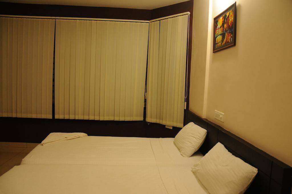 Hotel Sri Krishna Residency Удипи Номер фото